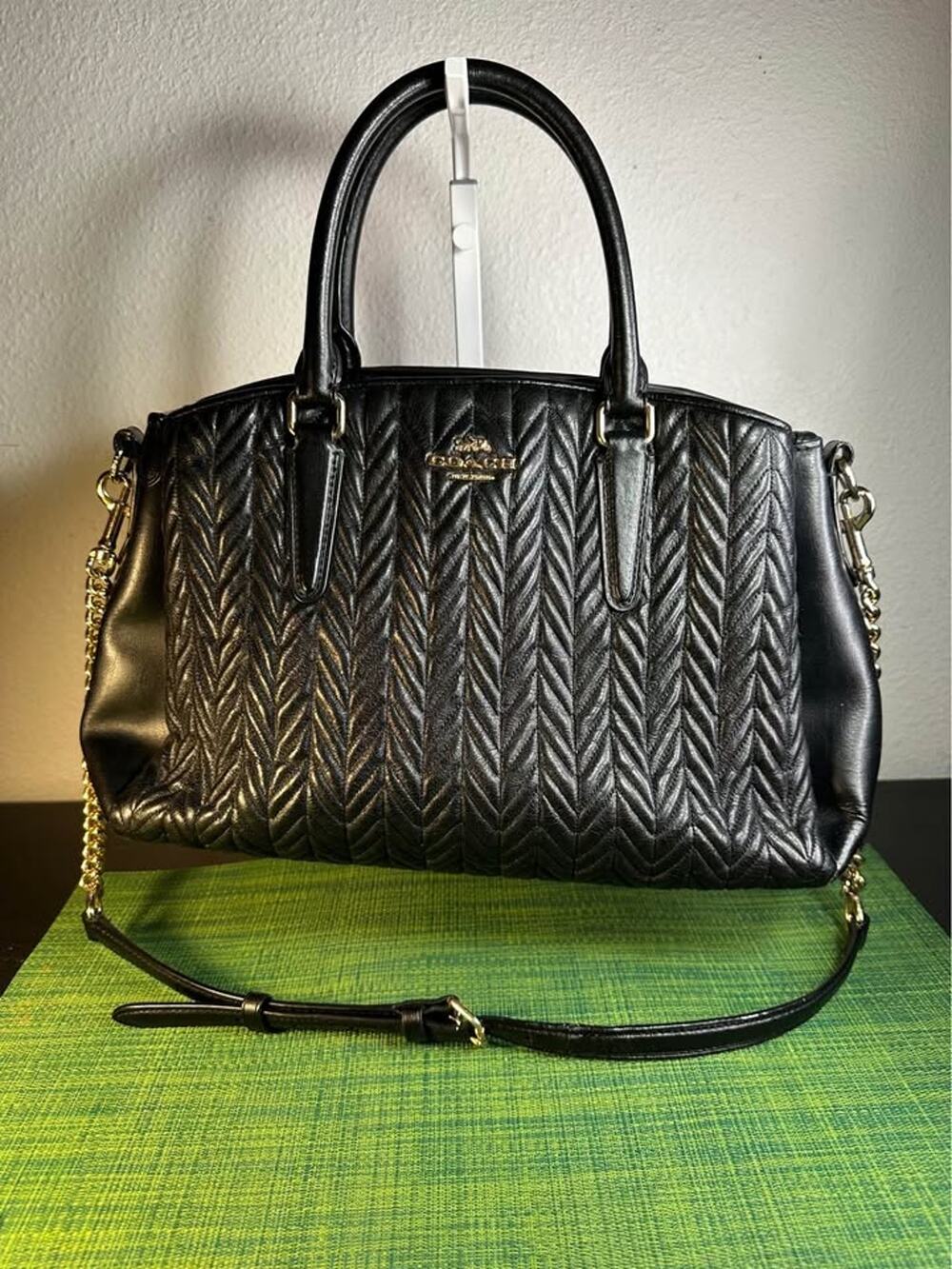 COACH Mini Sage Carryall With Quilting (Black Leather)